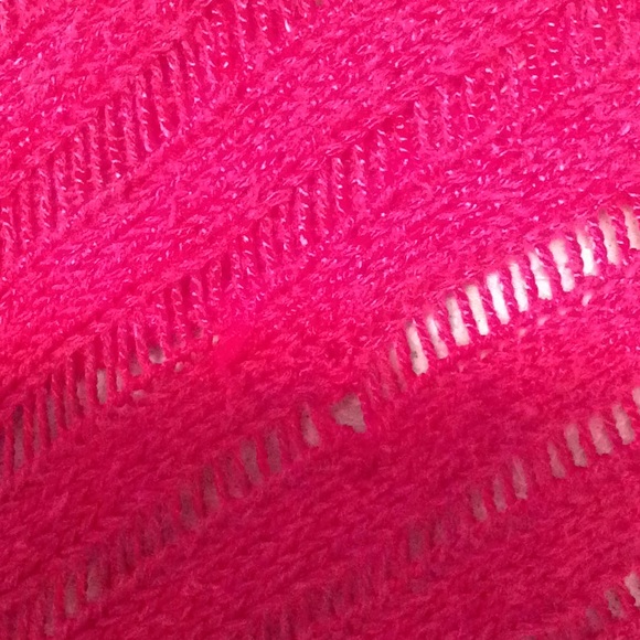 Chico raspberry knit poncho. - Picture 4 of 6